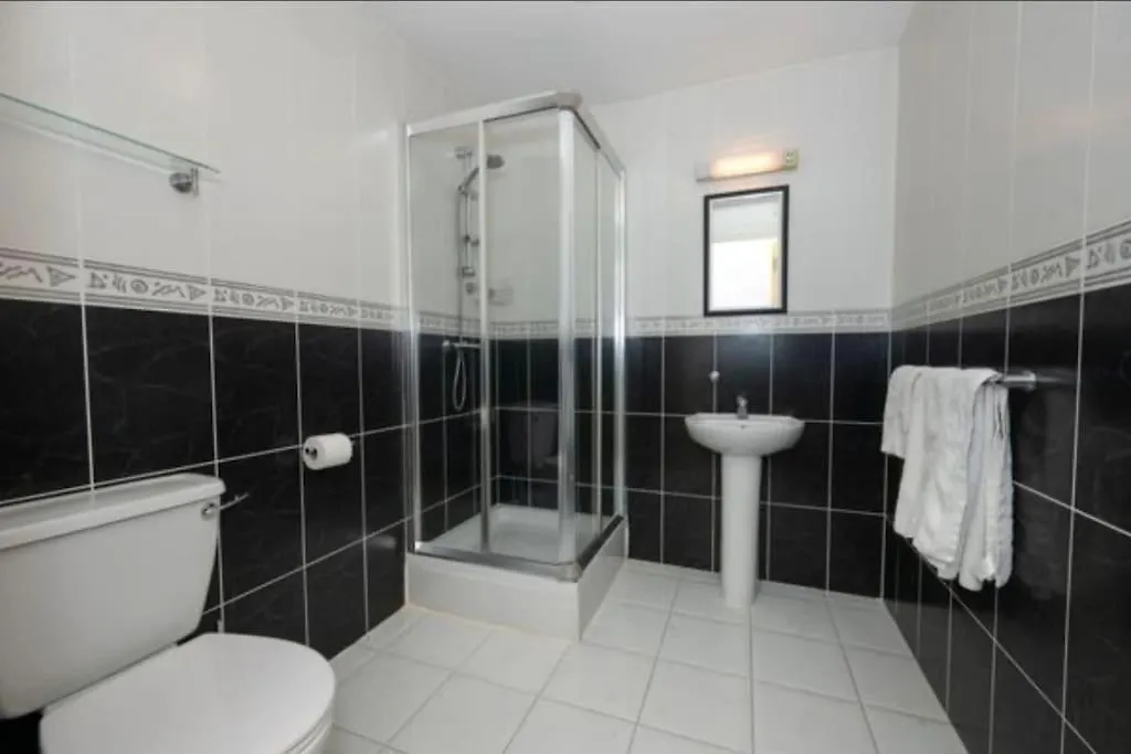 Luxury 2 Bed Fully Equipped City Centre Apartment Cork
