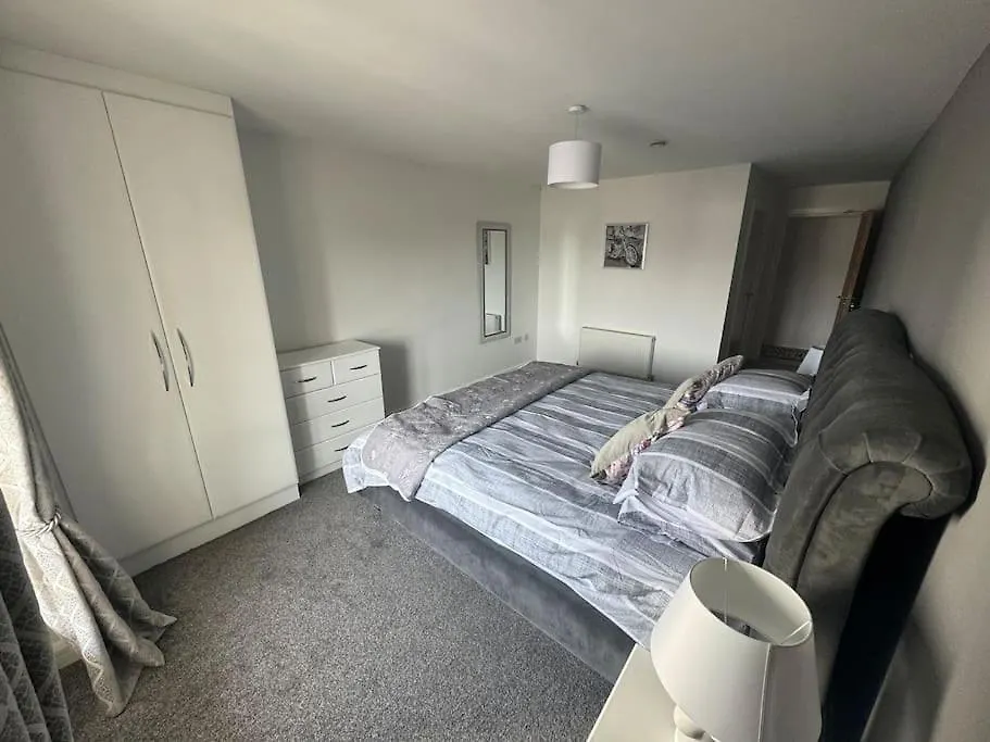 Luxury 2 Bed Fully Equipped City Centre Apartment Cork Ireland