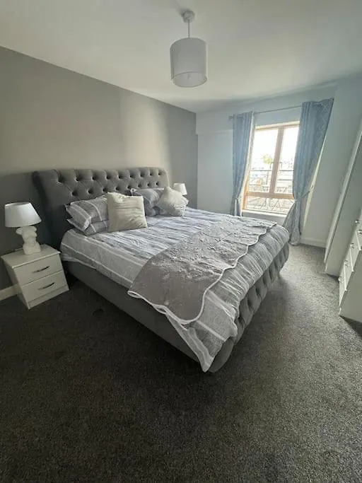 Luxury 2 Bed Fully Equipped City Centre Apartment Cork Ireland